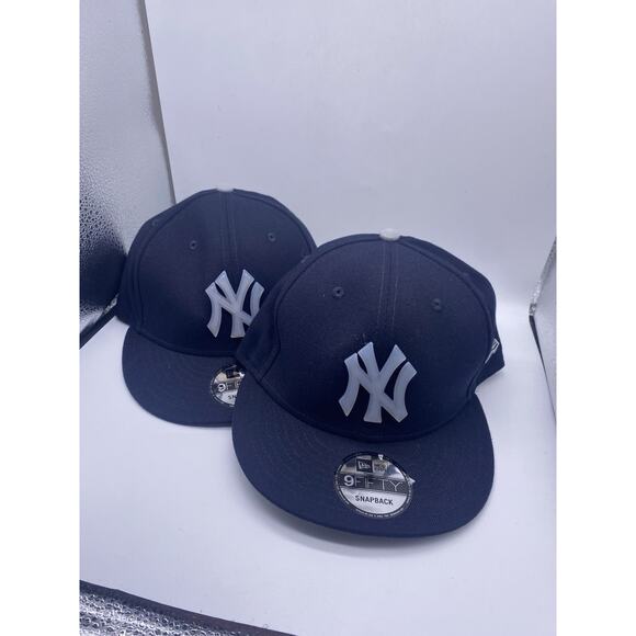 New York Yankees Baseball Hat New Era 9Fifty Snapback Brilliant Badge Flat Brim